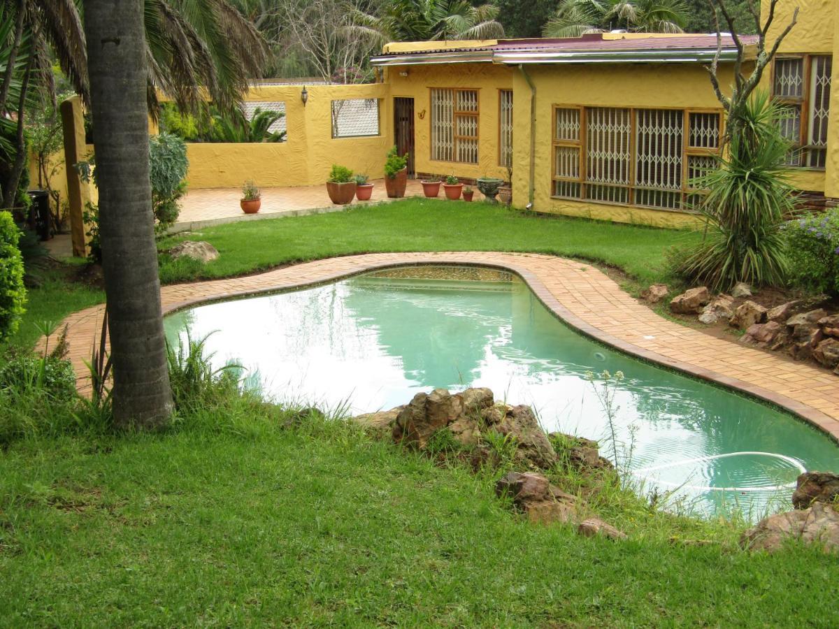 Phomolong Guest House, Westgate, Roodeporte Roodepoort Bagian luar foto